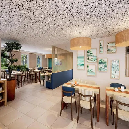 Апартаменты Newly Built Holiday Near The Beach Руайян